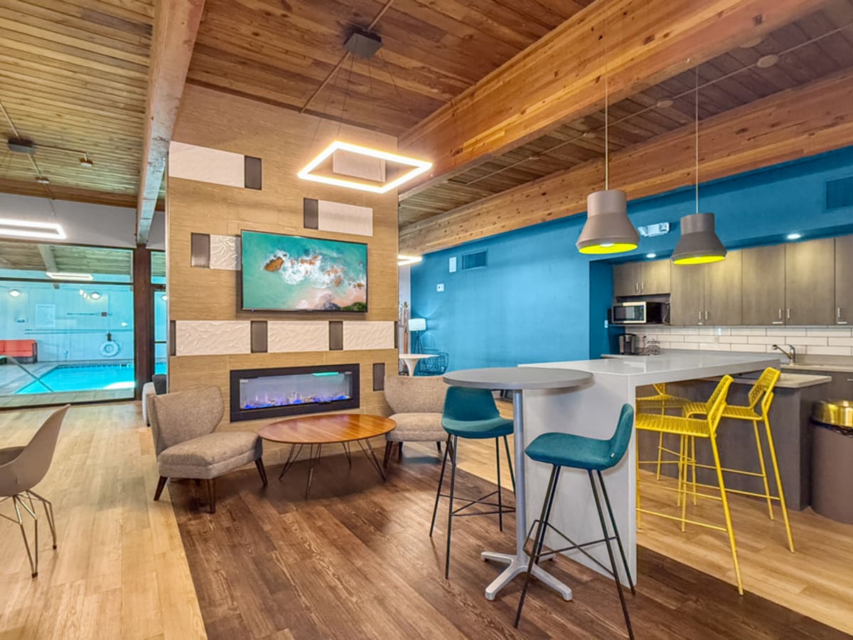Lounge at Equinox Apartments in Saint Anthony, Minnesota