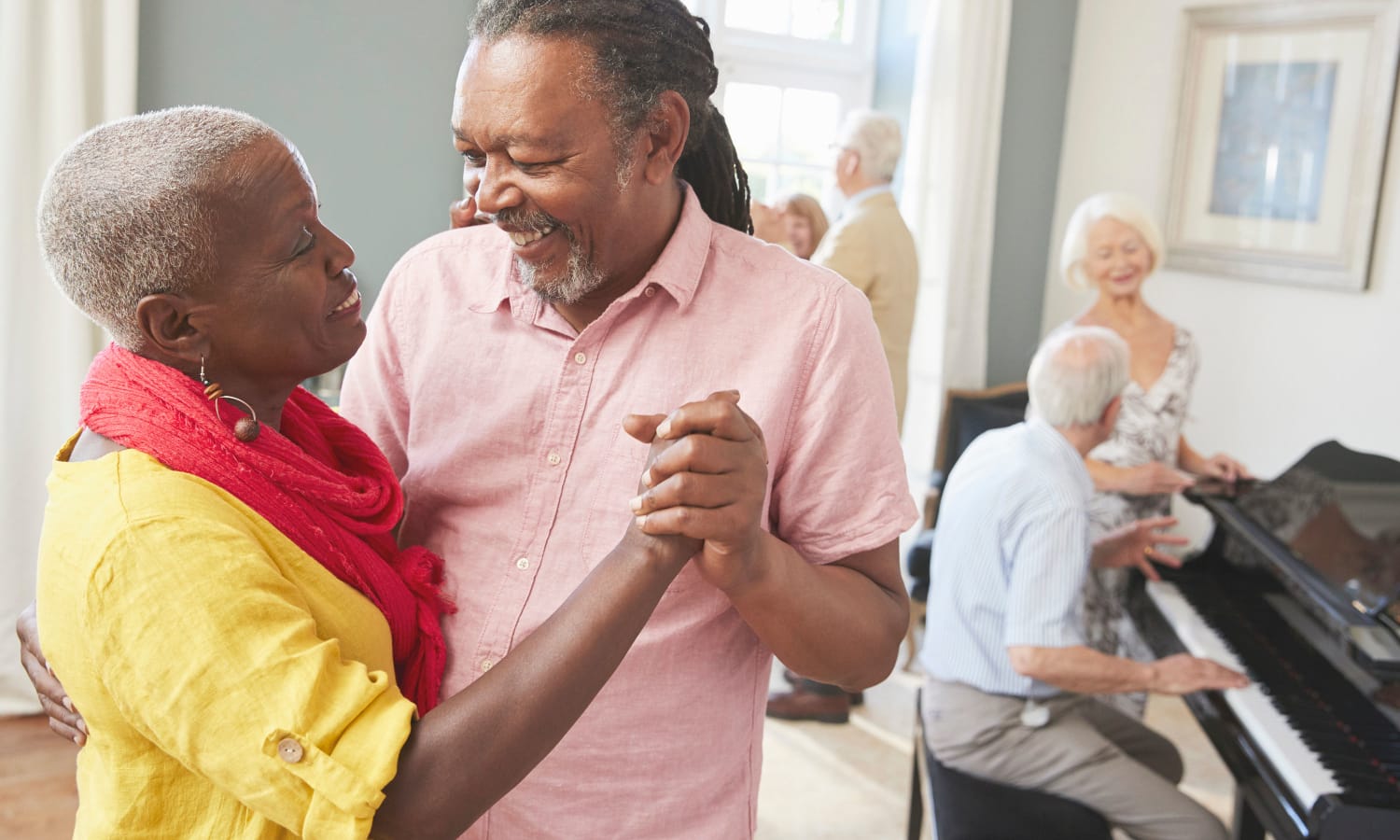 A couple dancing at Sandpiper Village in Mt. Pleasant, South Carolina