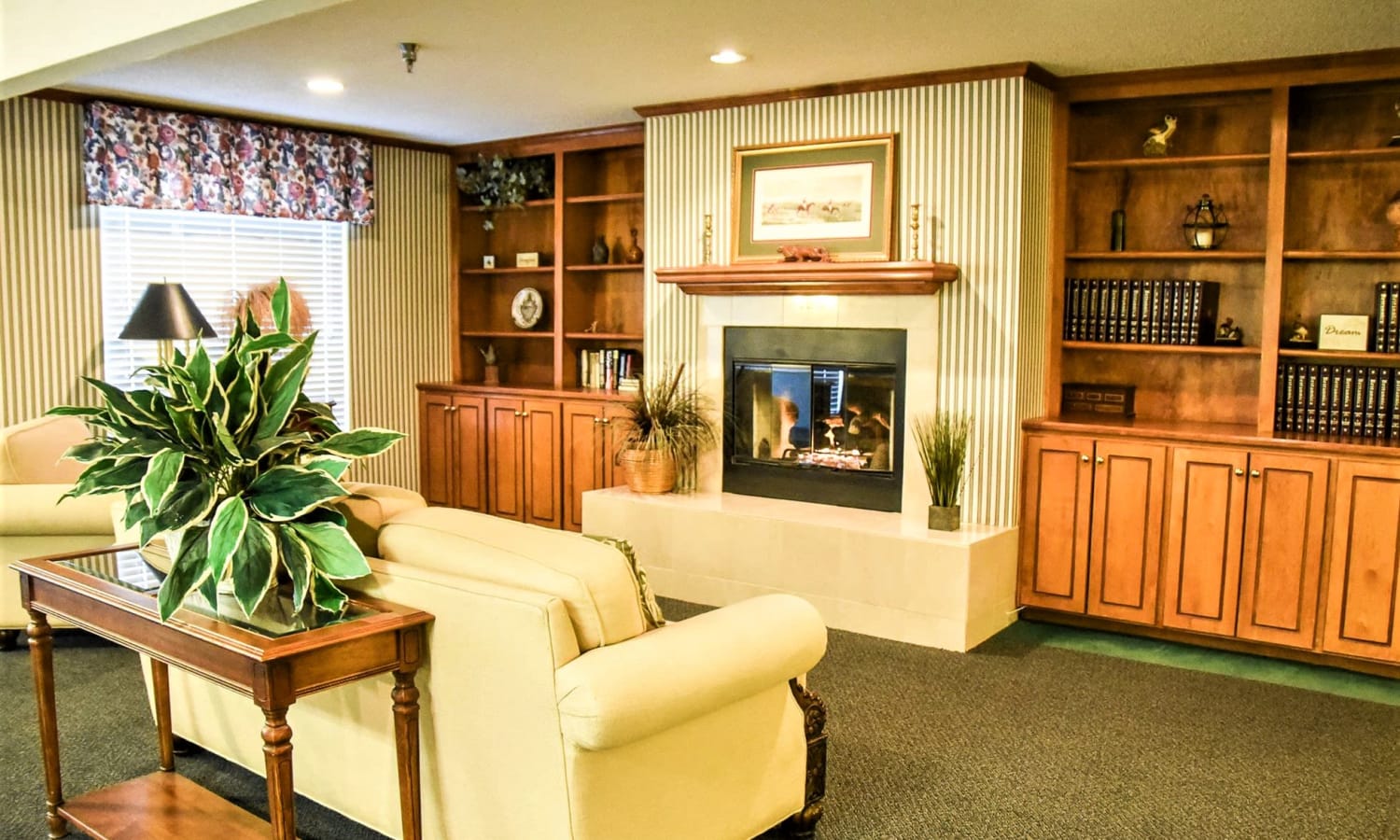 Library at Sandpiper Senior Living in Mt. Pleasant, South Carolina