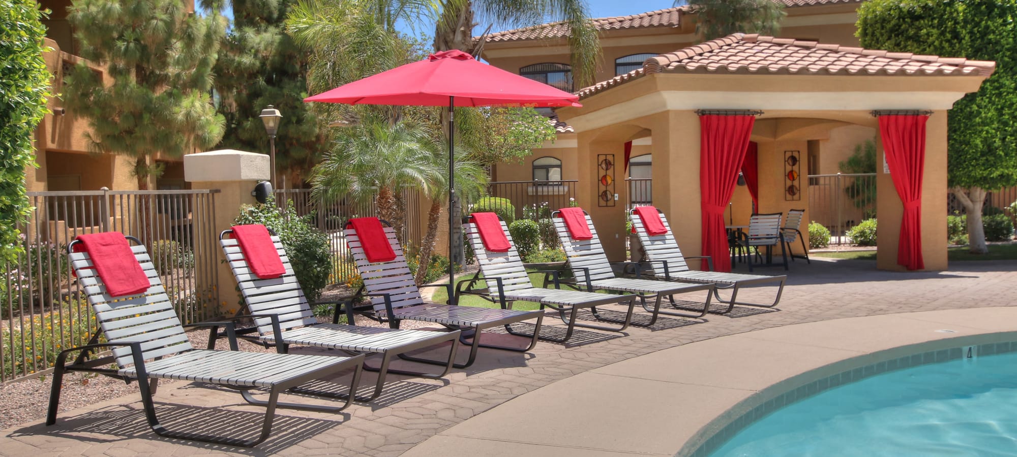 Photos of The Retreat at the Raven in Phoenix, Arizona