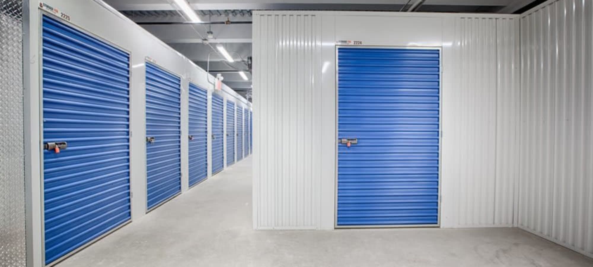 Clutter Self-Storage in Long Island City New York