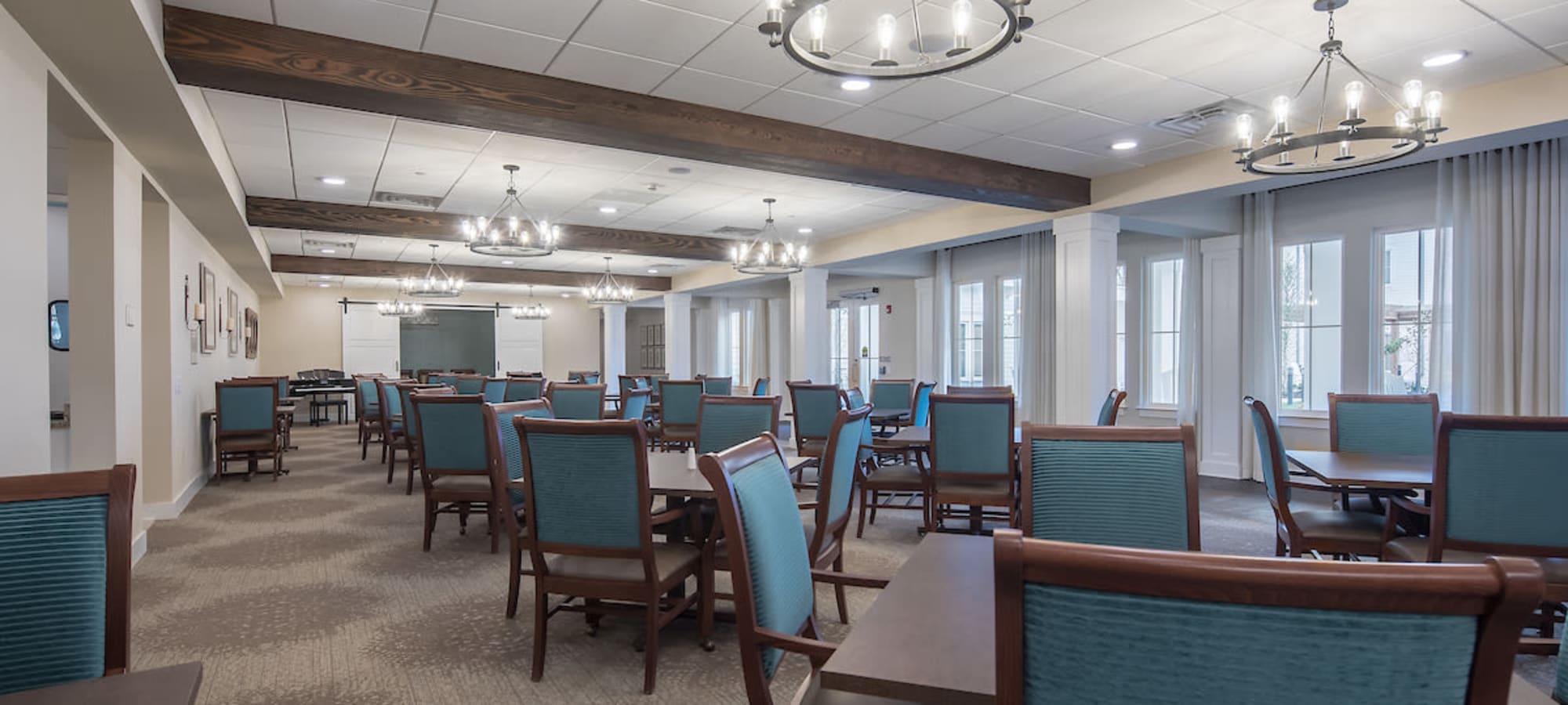 Senior living dining at The Claiborne at West Lake in Martinez, Georgia