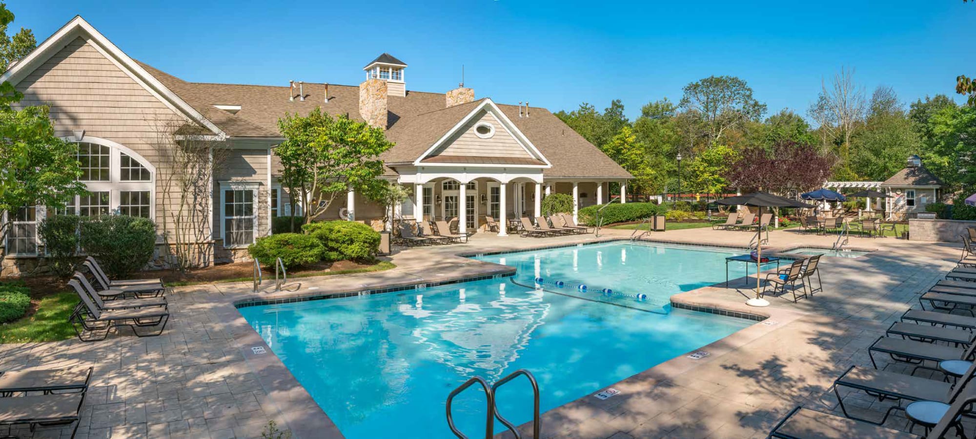 Apartments at Ellington Metro West in Westborough, Massachusetts
