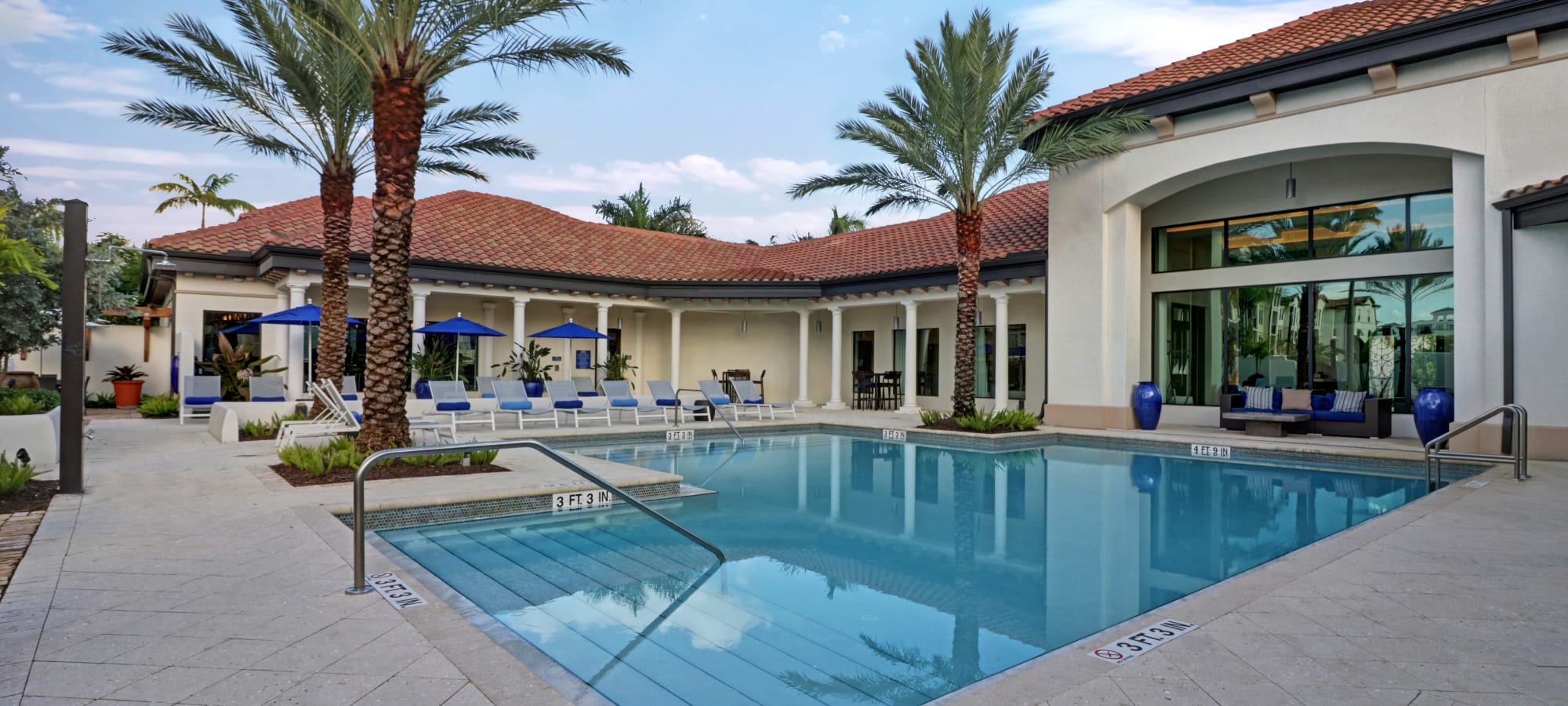Pompano Beach, FL Luxury Apartments for Rent | Linden Pointe