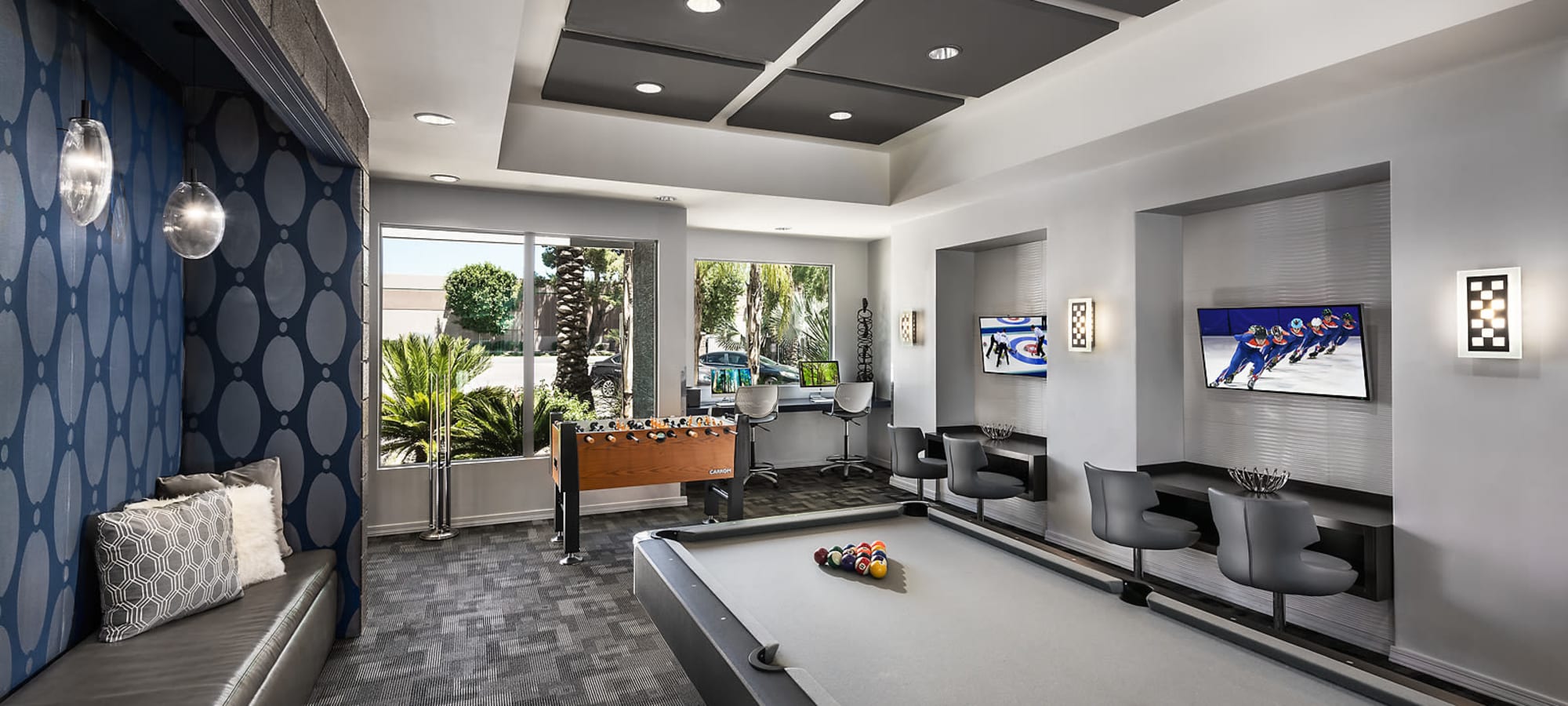 Clubhouse with Billiard Table at Avenue 25 Apartments