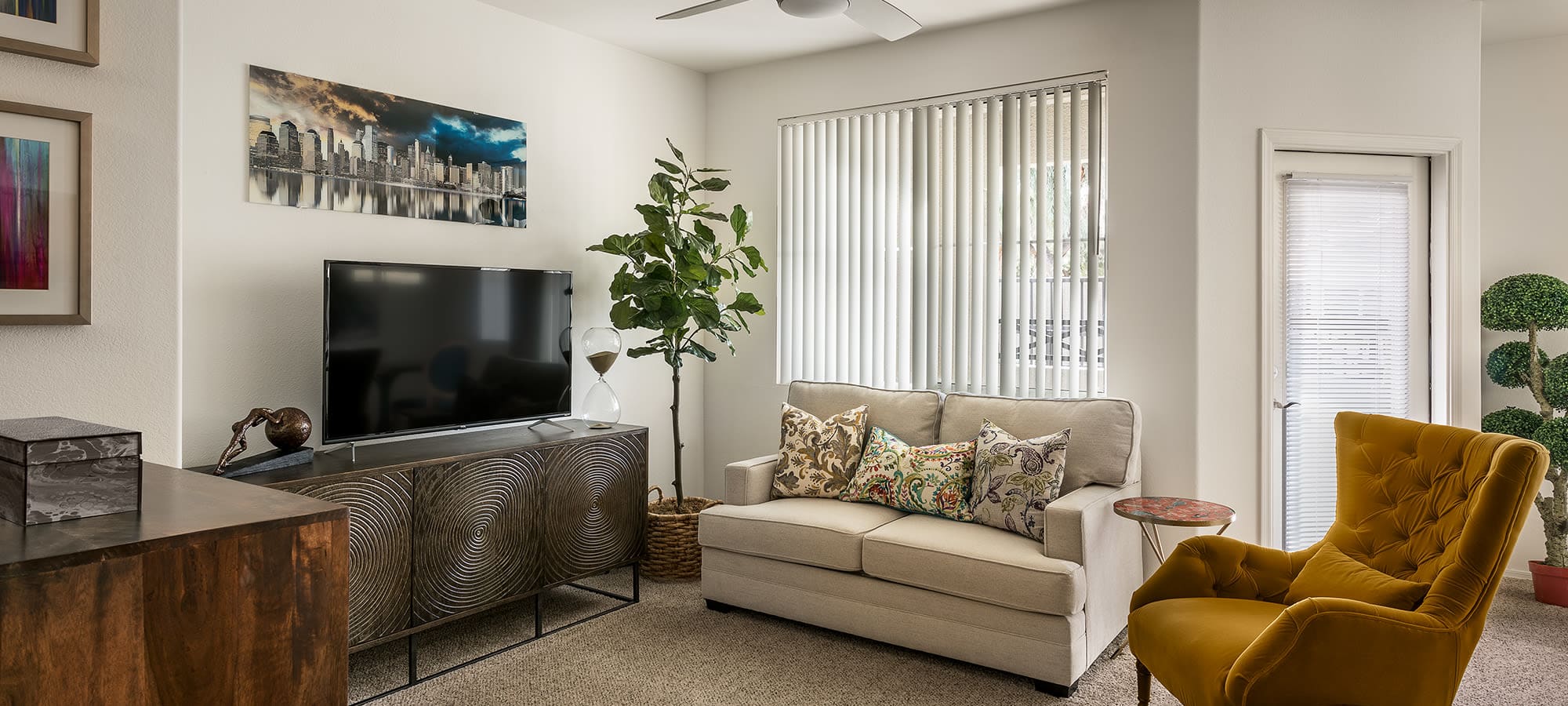 Welcoming living room at The Reserve at Gilbert Towne Centre in Gilbert, Arizona