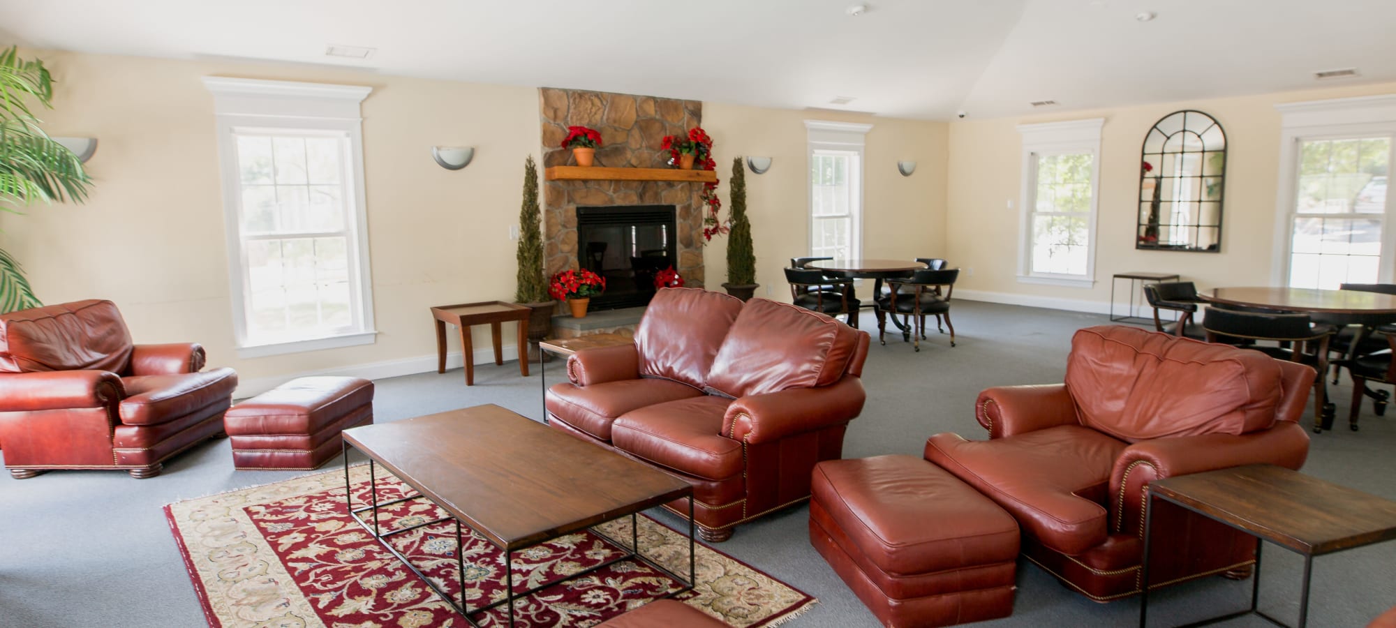 communal living space at Villas at Southern Ridge in Charlottesville, Virginia