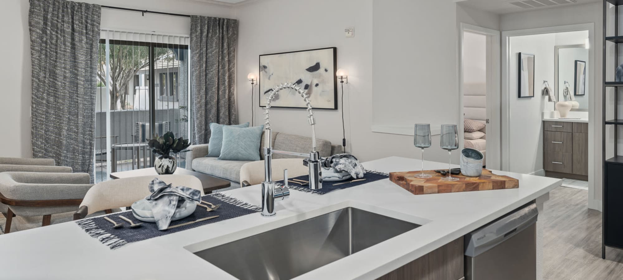 Enjoy luxury apartments at Azul at Spectrum in Gilbert, Arizona