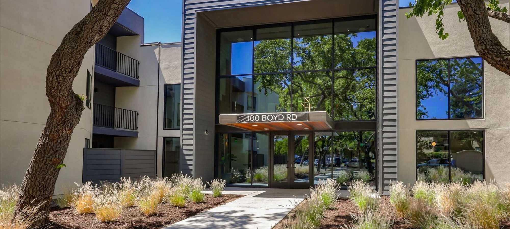 Modern Apartments at 100 Boyd Apartments in Pleasant Hill, California