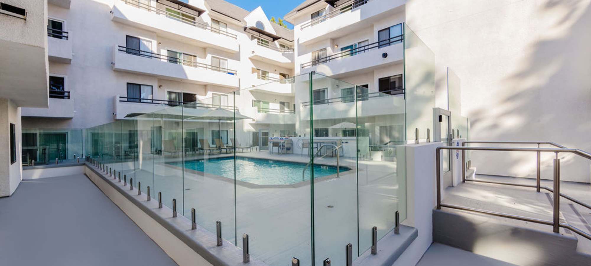 Swimming pool at Lanewood Pines in Hollywood, California  