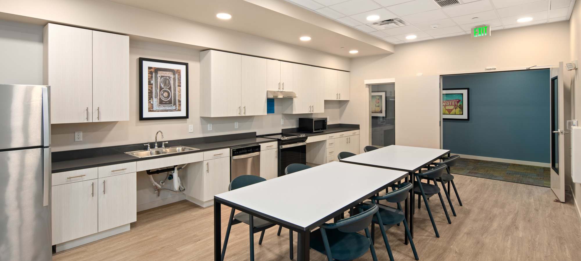 a tidy community kitchen at Traditions at Hazelwood in Portland, Oregon