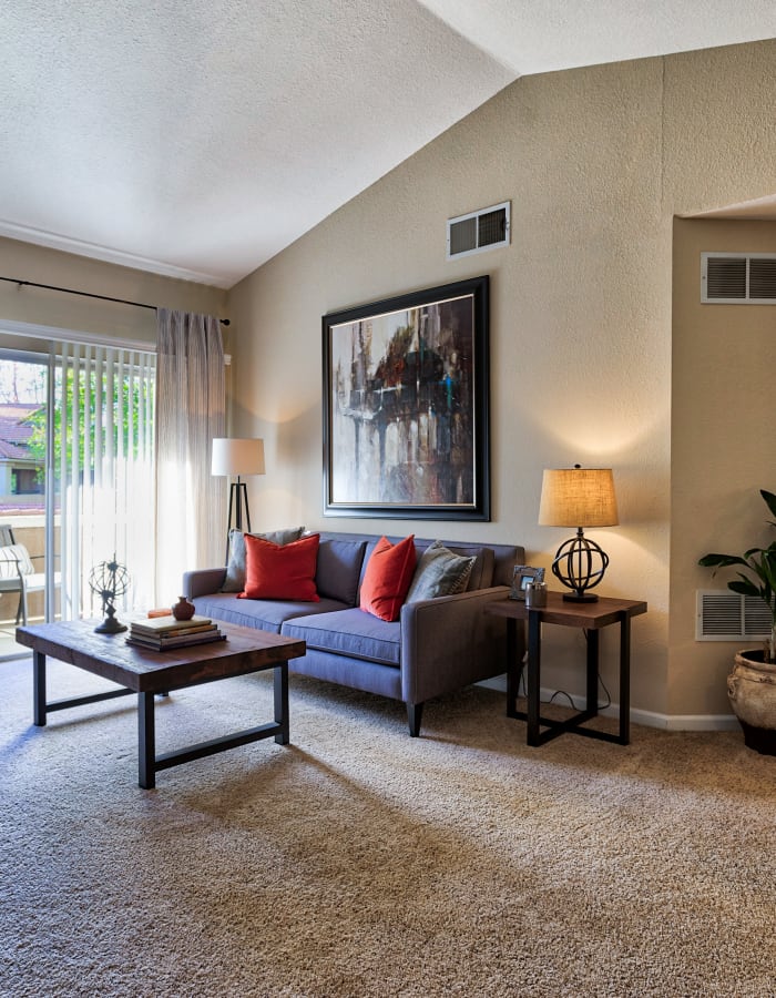living room area at Adagio in Sacramento, California