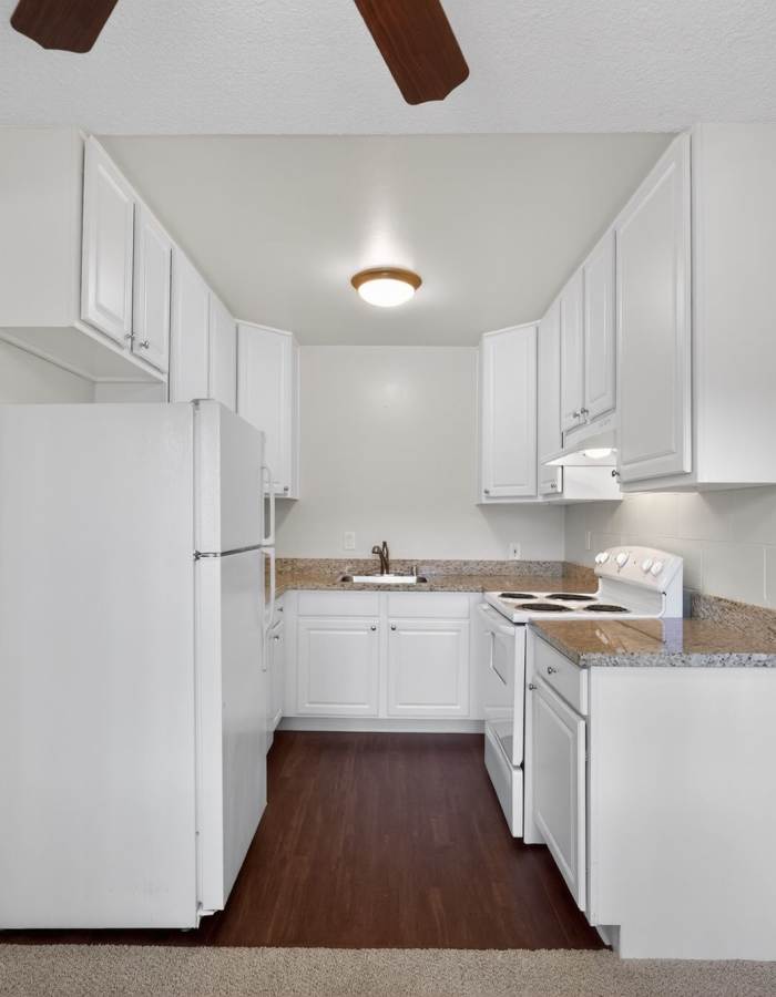 Modern Apartments at Stanford Villa in Palo Alto, California