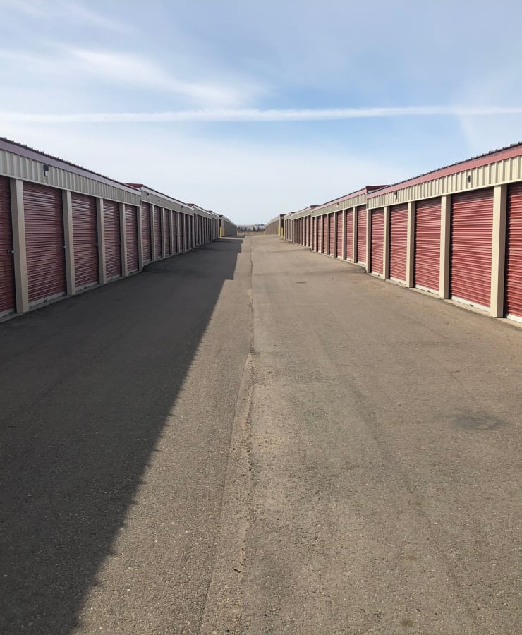 Exterior storage units at StorQuest Self Storage in Williston, North Dakota