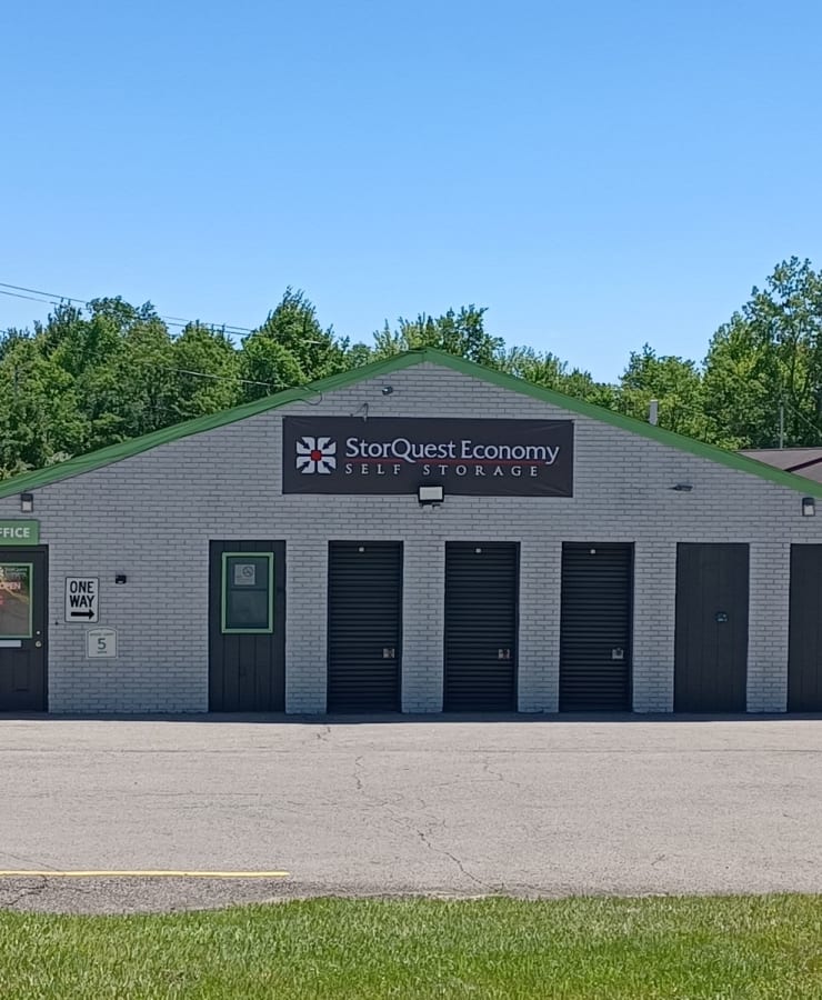 Another view of the leasing office at StorQuest Economy Self Storage in Mansfield, Ohio