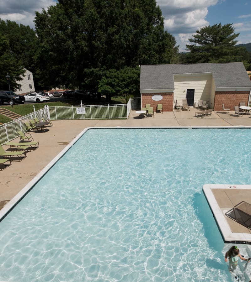 Swimming pool at Villas at Southern Ridge in Charlottesville, Virginia