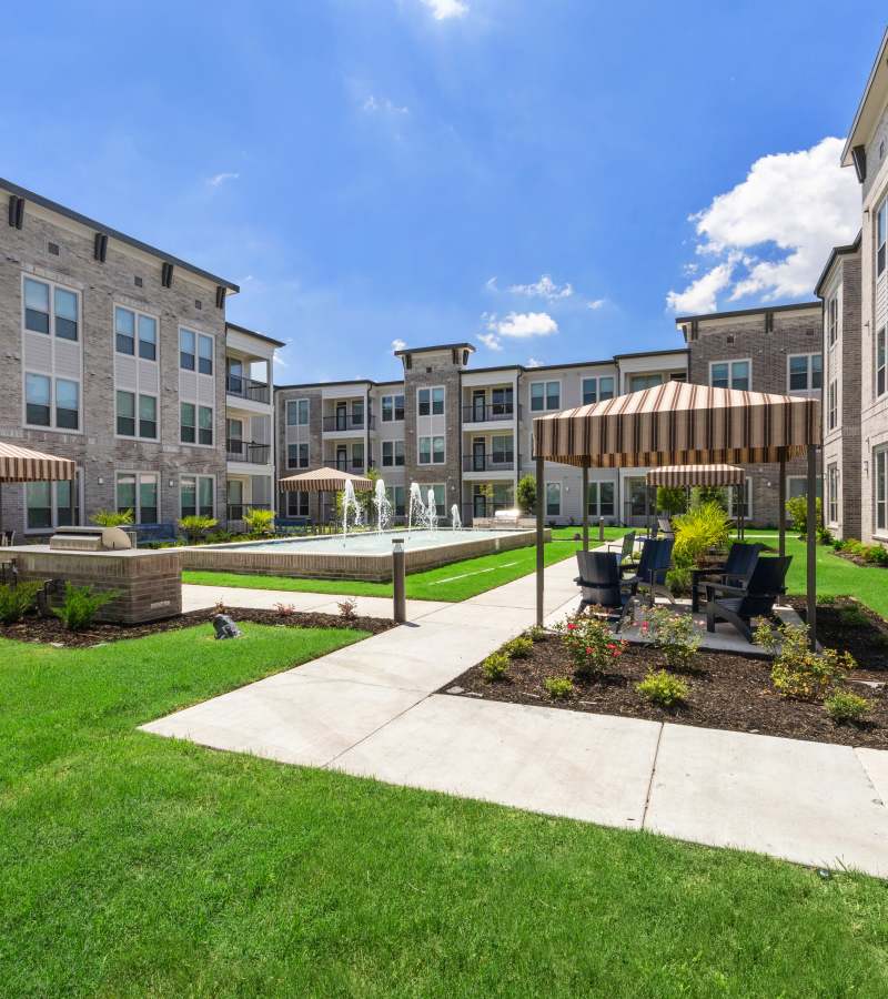 Apartments at Dakota at Deer Park in Deer Park, Texas 