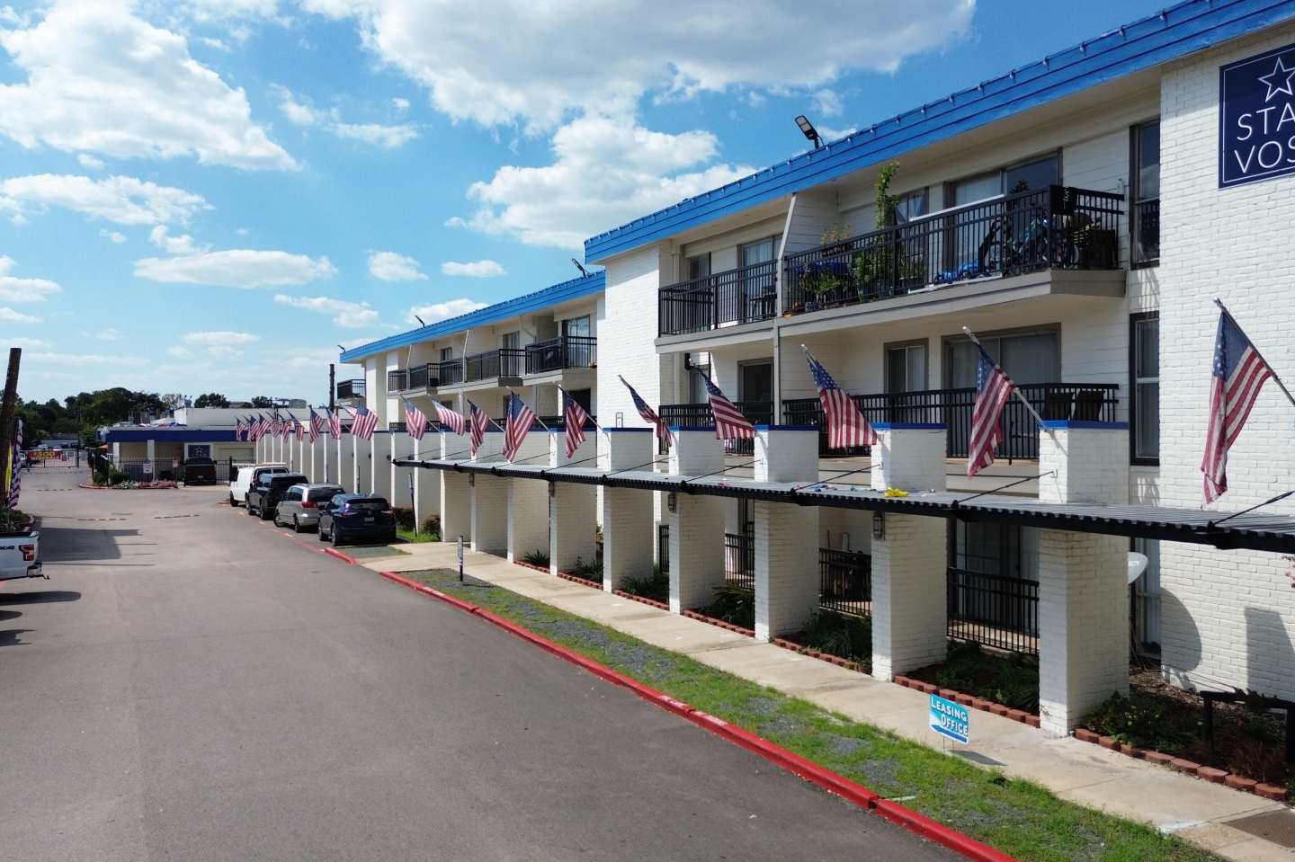 Community Amenities at Star Voss Apartments in Houston, Texas 