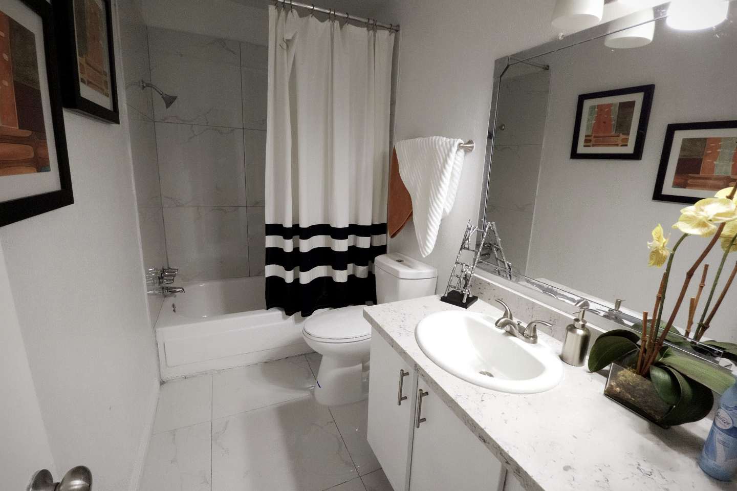 Star Voss Bathrooms Come with the Latest Furnishings