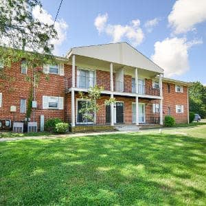 Apartments In Freehold Nj Off Park Ave Post Coach Apartment Homes