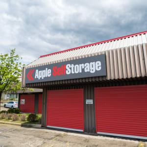 Apple Self Storage - Waterloo
