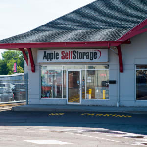 Apple Self Storage - Moncton