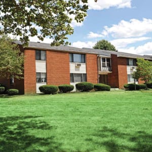 Rochester Ny Apartments In Irondequoit Kings Court Manor Apartments