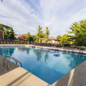 Schedule A Tour Governours Square In Columbus Oh