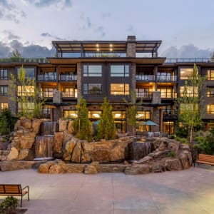 The Pearl at Kruse Way - 8 Reviews - Lake Oswego
