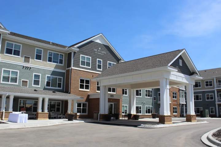 The Pillars of Mankato building