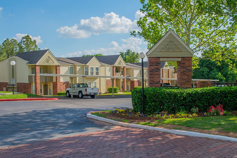 Photos of Summerfield Place Apartments in Oklahoma City, OK