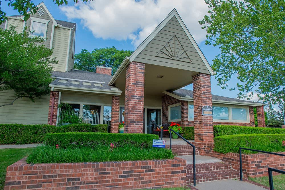 Photos of Summerfield Place Apartments in Oklahoma City, OK