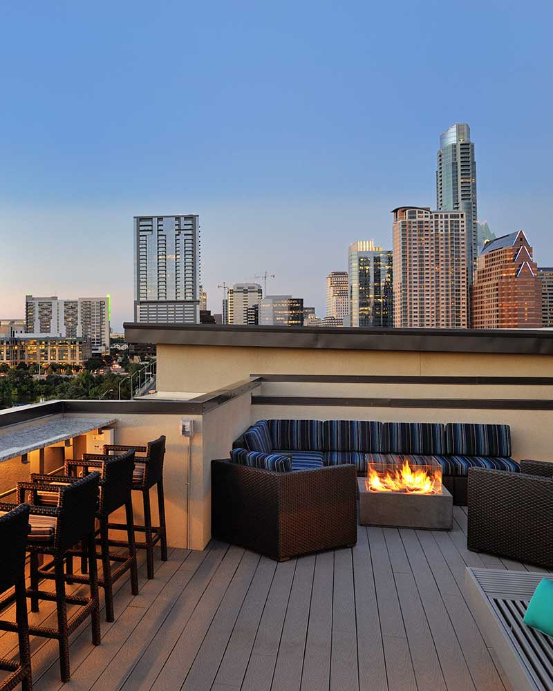 422 At The Lake has wonderful views of the city of Austin.