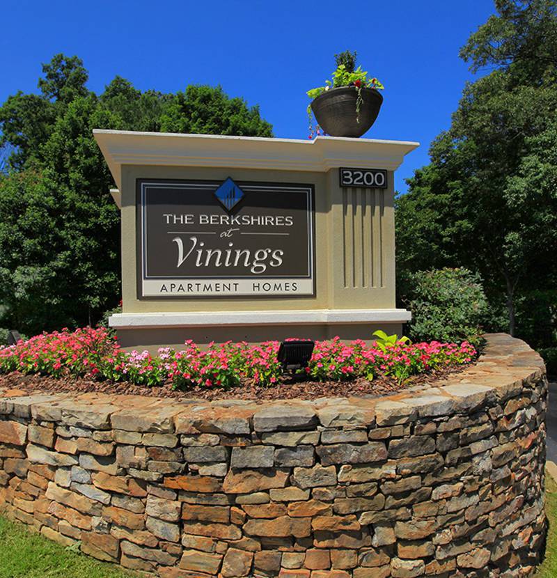 Smyrna, GA Apartments For Rent | The Berkshires at Vinings