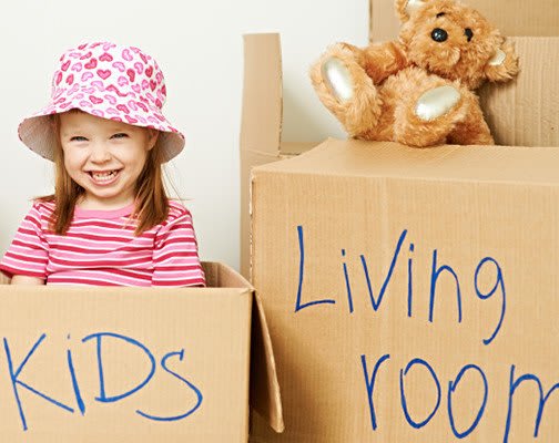 Couple making moving into self storage a breeze in Seattle, WA