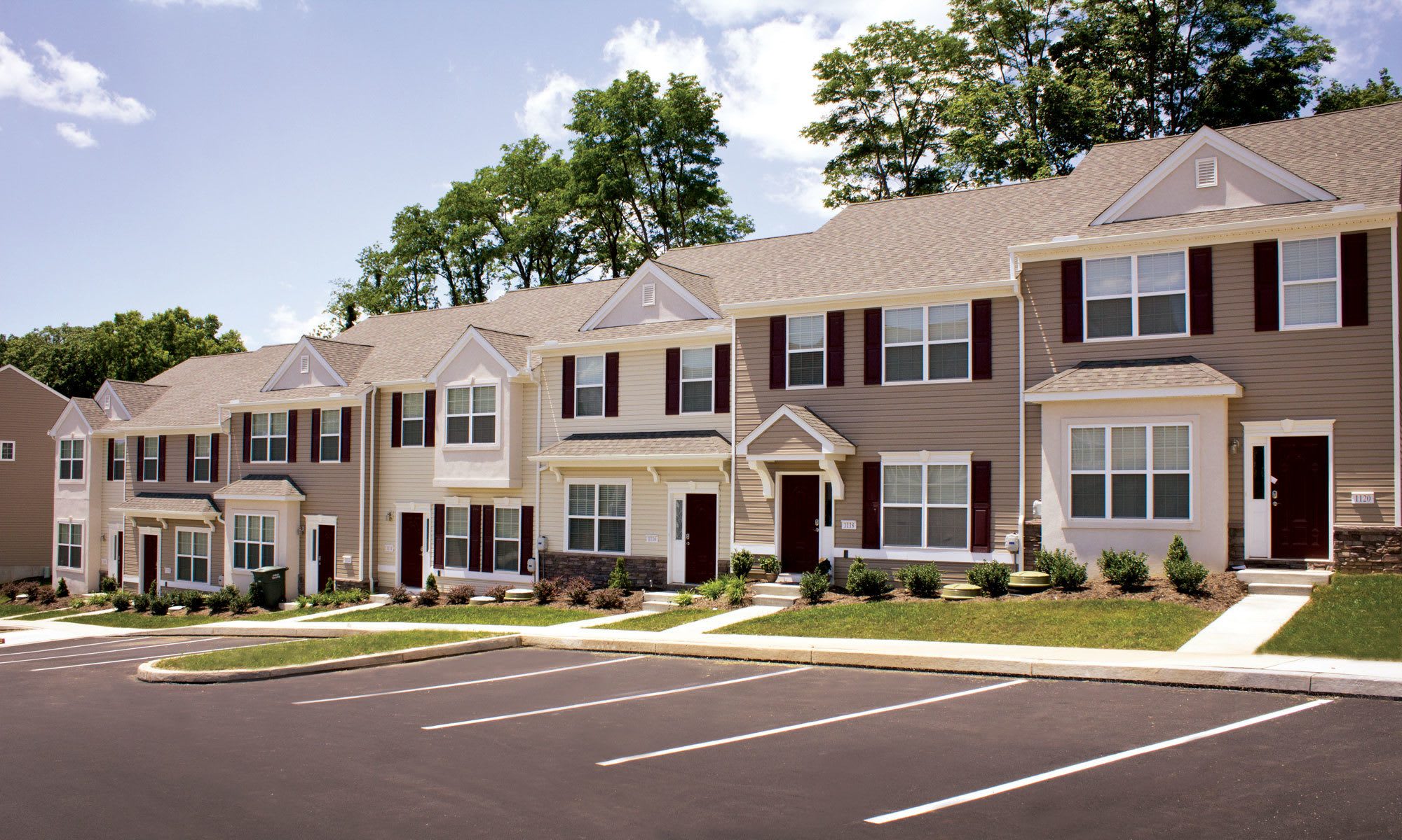 Welcome to Emerald Pointe Townhomes in Harrisburg, PA