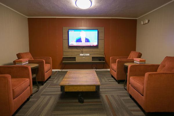 Solon Club Apartments offers an impressive list of amenities