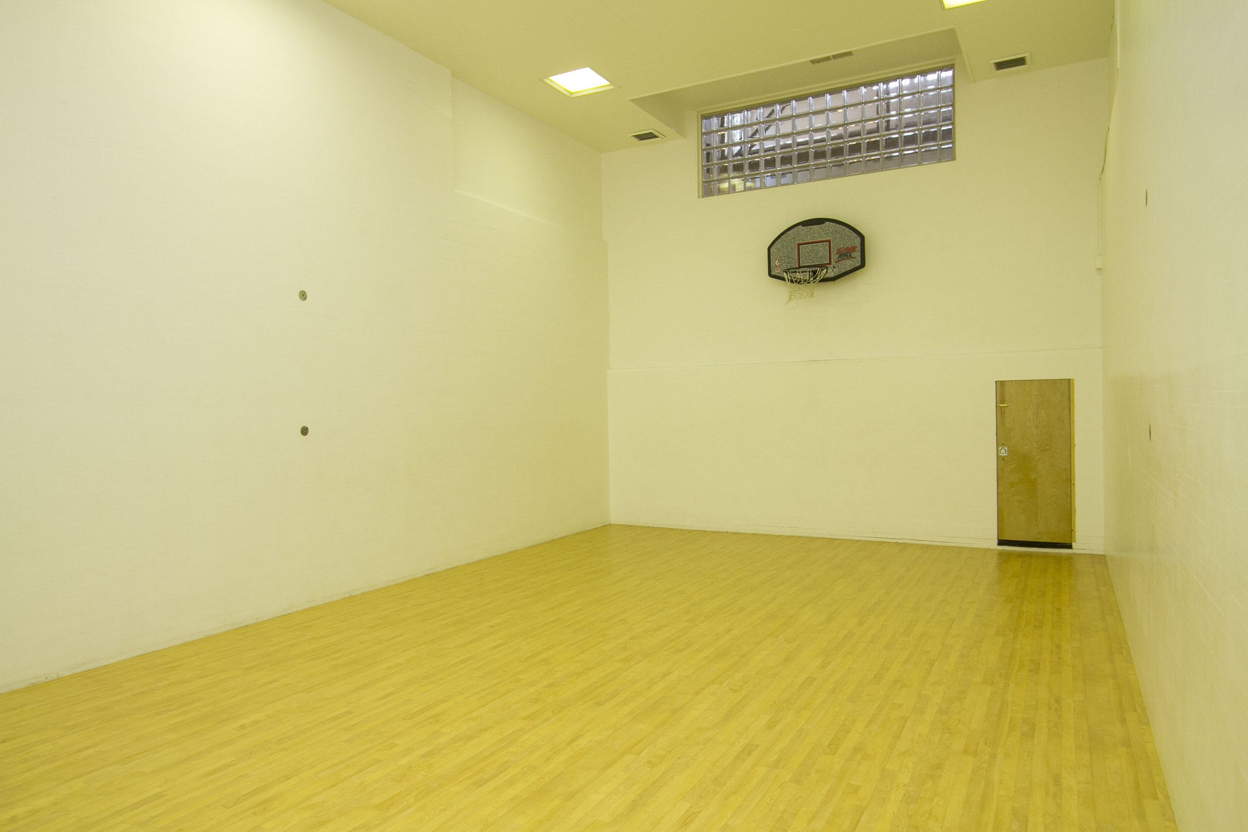 Paradise Lane Apartments offers an impressive list of amenities