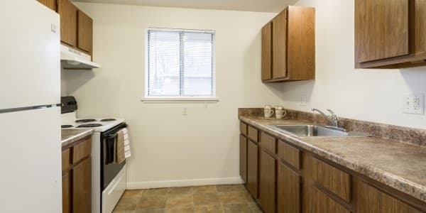 The spacious floor plans at Dixon Manor offer excellent amenities