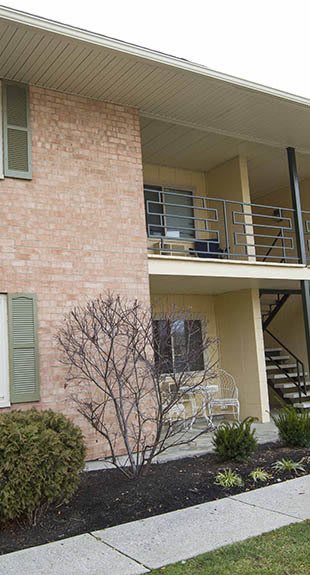 private balconies at summit apartments in fort wayne indiana