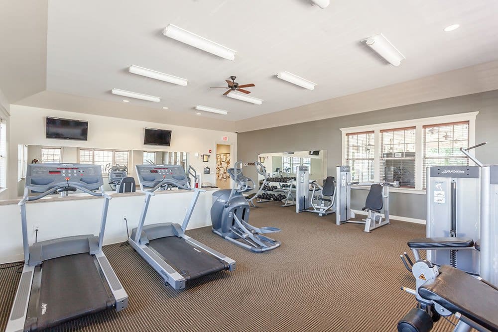 Saratoga Crossing apartments have luxury in the details.