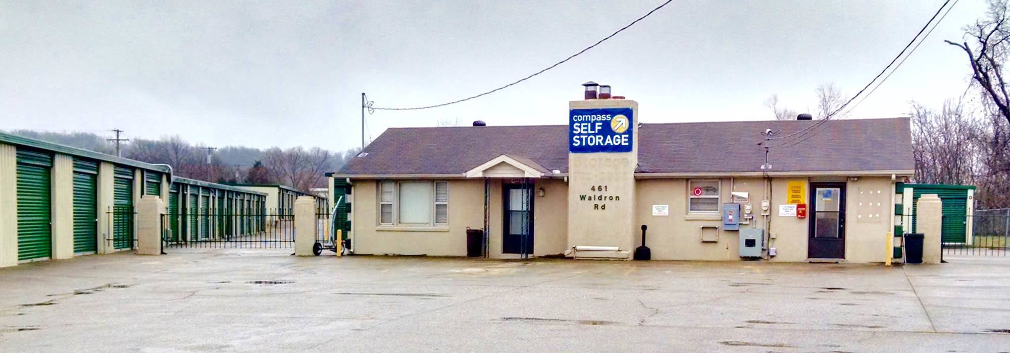 Self storage in La Vergne TN