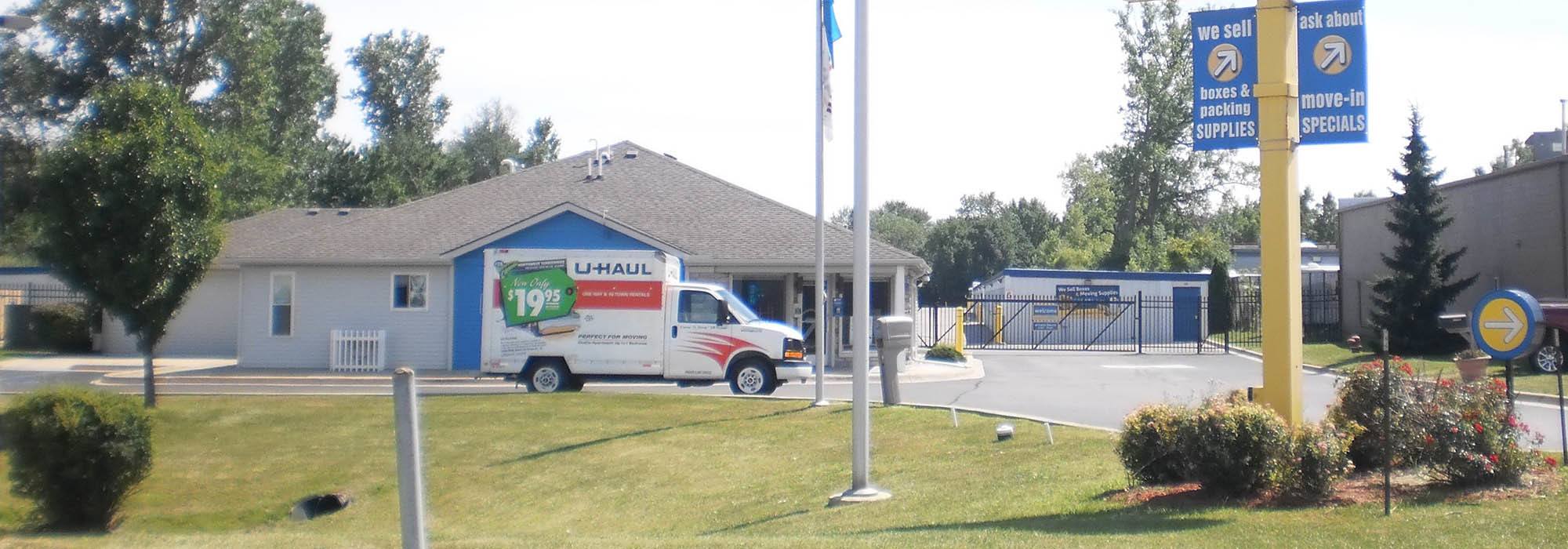 Self storage in Fraser MI