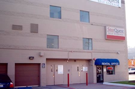 Self storage building exterior in Los Angeles
