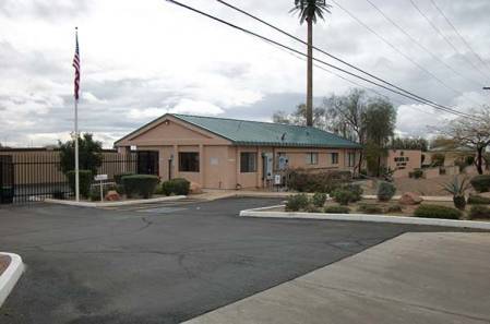 Self storage building exterior in Apache Junction