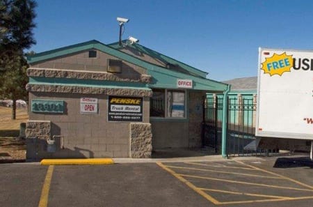 Self storage building exterior in Parker