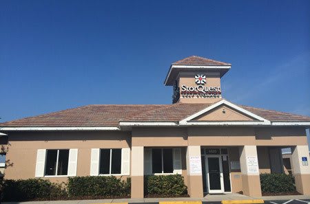Self storage building exterior in Sarasota