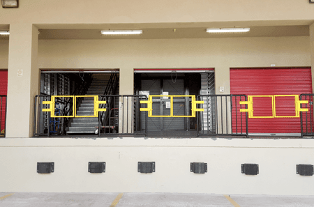 Waipahu Hi Storage Units On Farrington Hwy Storquest Self Storage
