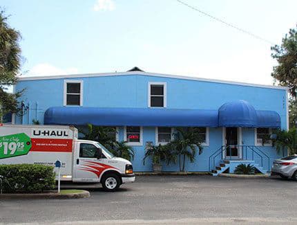 Sizes and prices of Tampa self storage units