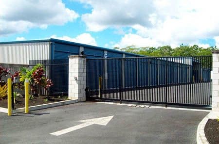 Self storage building exterior in Kea'au